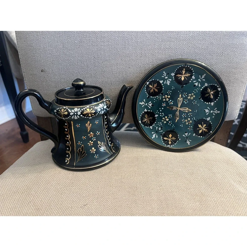 ANTIQUE HANDPAINTED FLOWERS VICTORIAN JACKFIELD Teapot Made In England W/ Plate!